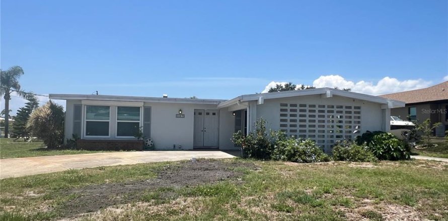 Villa ou maison à Port Charlotte, Floride 2 chambres, 138.52 m2 № 1744301