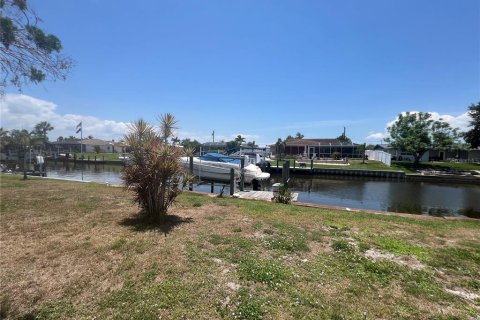 Villa ou maison à louer à Port Charlotte, Floride: 2 chambres, 138.52 m2 № 1744301 - photo 27