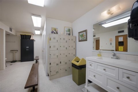 Condo in Bradenton, Florida, 1 bedroom  № 2106840 - photo 28