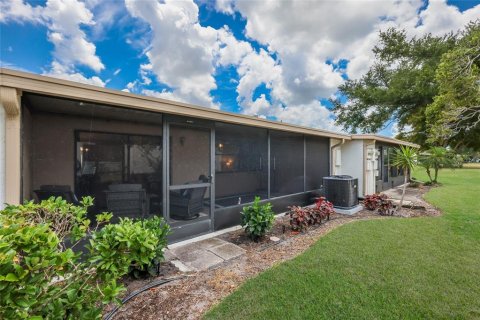 Condo in Bradenton, Florida, 1 bedroom  № 2106840 - photo 21