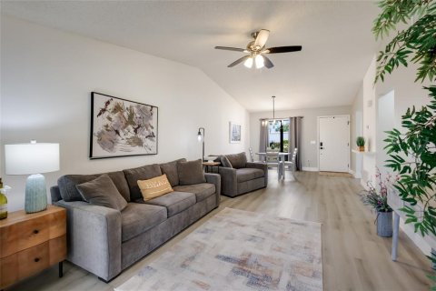 Condo in Bradenton, Florida, 1 bedroom  № 2106840 - photo 6