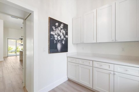 House in Palm Coast, Florida 4 bedrooms, 275.64 sq.m. № 2105751 - photo 24