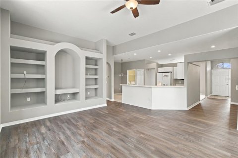 Villa ou maison à vendre à Ruskin, Floride: 3 chambres, 174.75 m2 № 2388648 - photo 2