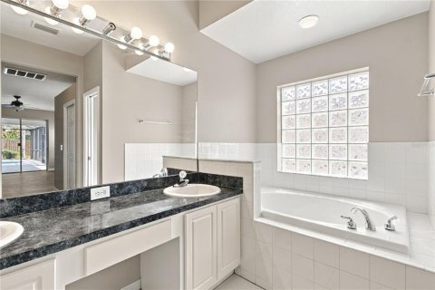 Villa ou maison à vendre à Ruskin, Floride: 3 chambres, 174.75 m2 № 2388648 - photo 8