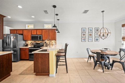 House in Sarasota, Florida 3 bedrooms, 160.54 sq.m. № 1918595 - photo 15