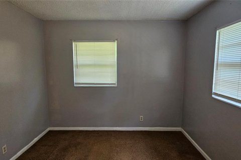 Apartamento en alquiler en Crescent City, Florida, 2 dormitorios, 69.68 m2 № 1909993 - foto 4