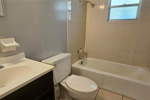Apartamento en alquiler en Crescent City, Florida, 2 dormitorios, 69.68 m2 № 1909993 - foto 5