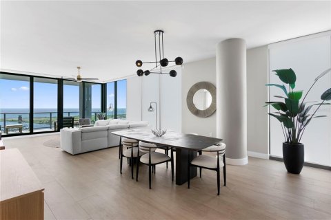 Condominio en venta en Saint Petersburg, Florida, 3 dormitorios, 251.95 m2 № 1784776 - foto 10