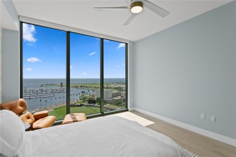 Condominio en venta en Saint Petersburg, Florida, 3 dormitorios, 251.95 m2 № 1784776 - foto 26
