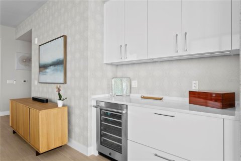 Condominio en venta en Saint Petersburg, Florida, 3 dormitorios, 251.95 m2 № 1784776 - foto 15