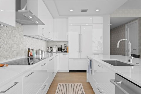Condominio en venta en Saint Petersburg, Florida, 3 dormitorios, 251.95 m2 № 1784776 - foto 6