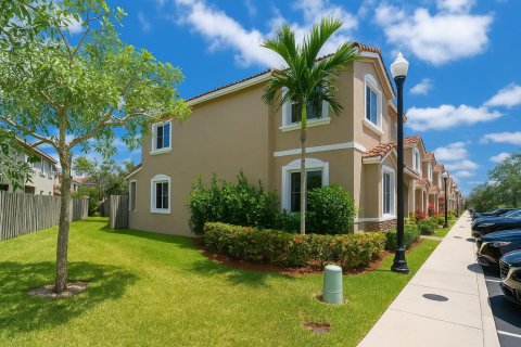 Townhouse in Homestead, Florida 4 bedrooms, 127.65 sq.m. № 1874403 - photo 10