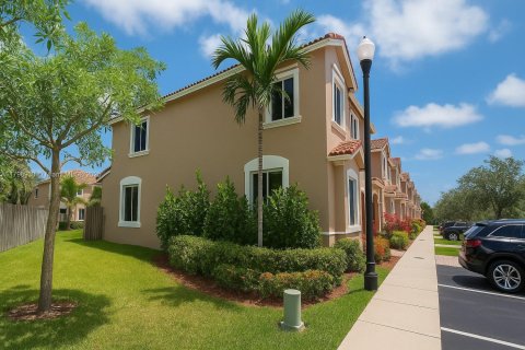 Townhouse in Homestead, Florida 4 bedrooms, 127.65 sq.m. № 1874403 - photo 11