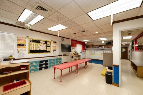 Propiedad comercial en venta en Orlando, Florida, 664.07 m2 № 2115315 - foto 26