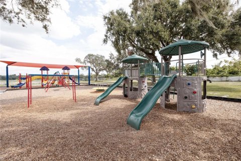 Propiedad comercial en venta en Orlando, Florida, 664.07 m2 № 2115315 - foto 18