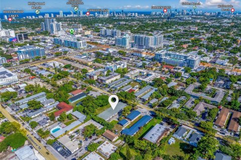 Снять в аренду виллу или дом в Холливуд, Флорида 2 спальни, 79.9м2, № 2084462 - фото 11