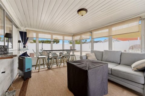 House in Bradenton, Florida 3 bedrooms, 138.98 sq.m. № 2236413 - photo 19