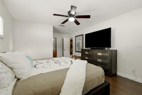 House in Bradenton, Florida 3 bedrooms, 138.98 sq.m. № 2236413 - photo 23