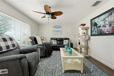 House in Bradenton, Florida 3 bedrooms, 138.98 sq.m. № 2236413 - photo 17