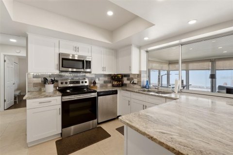 House in Bradenton, Florida 3 bedrooms, 138.98 sq.m. № 2236413 - photo 11