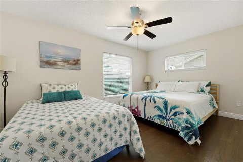 House in Bradenton, Florida 3 bedrooms, 138.98 sq.m. № 2236413 - photo 26