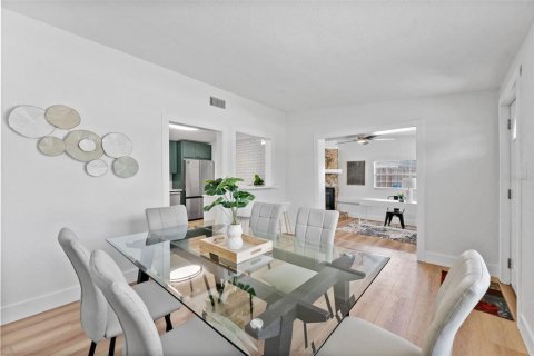 Casa en venta en Largo, Florida, 5 dormitorios, 246.38 m2 № 2325165 - foto 10