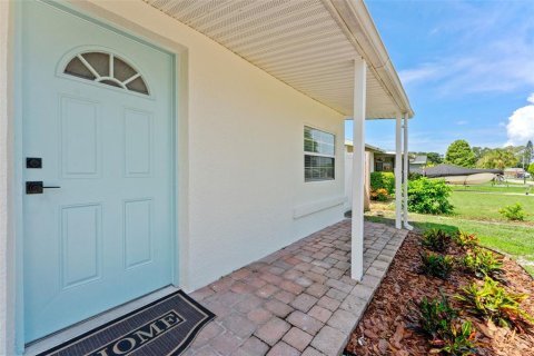 Casa en venta en Largo, Florida, 5 dormitorios, 246.38 m2 № 2325165 - foto 6