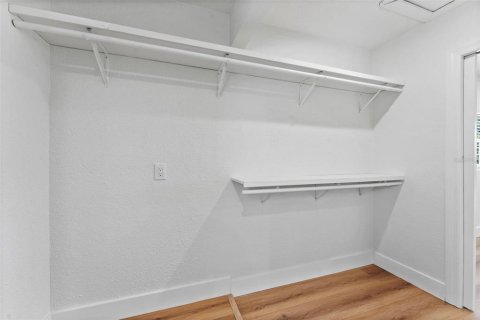 Casa en venta en Largo, Florida, 5 dormitorios, 246.38 m2 № 2325165 - foto 30