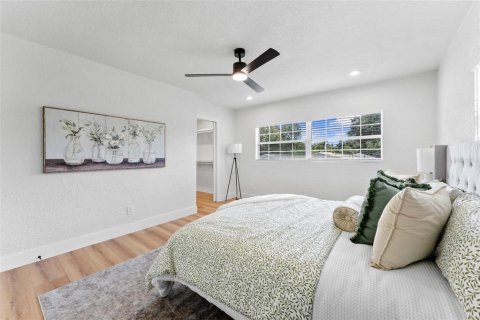 Casa en venta en Largo, Florida, 5 dormitorios, 246.38 m2 № 2325165 - foto 28