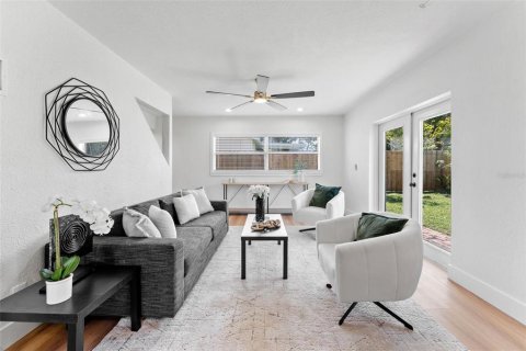 Casa en venta en Largo, Florida, 5 dormitorios, 246.38 m2 № 2325165 - foto 23