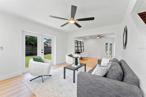 Casa en venta en Largo, Florida, 5 dormitorios, 246.38 m2 № 2325165 - foto 25