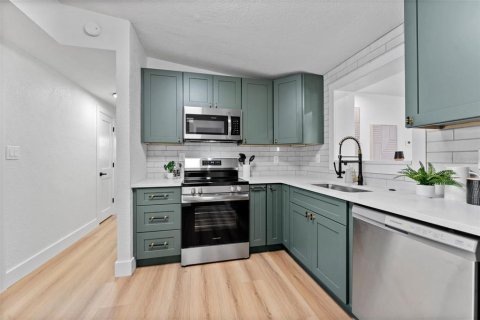 Casa en venta en Largo, Florida, 5 dormitorios, 246.38 m2 № 2325165 - foto 15
