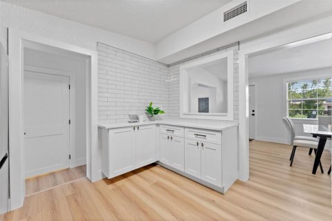 Casa en venta en Largo, Florida, 5 dormitorios, 246.38 m2 № 2325165 - foto 17