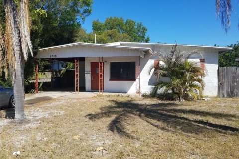 Casa en alquiler en Saint Petersburg, Florida, 2 dormitorios, 71.72 m2 № 1826510 - foto 1