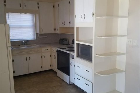 Casa en alquiler en Saint Petersburg, Florida, 2 dormitorios, 71.72 m2 № 1826510 - foto 4