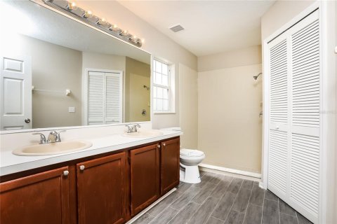 Casa en alquiler en Orlando, Florida, 4 dormitorios, 183.85 m2 № 1795641 - foto 13