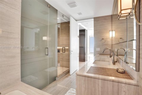 Condo in Sunny Isles Beach, Florida, 3 bedrooms  № 2067369 - photo 28