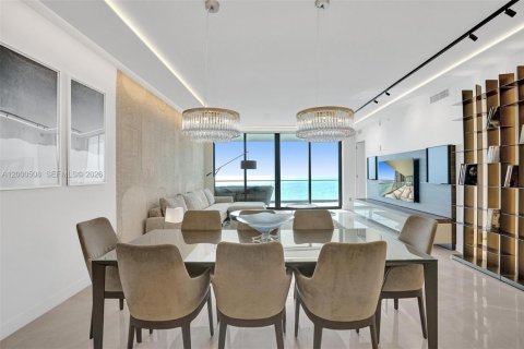 Condo in Sunny Isles Beach, Florida, 3 bedrooms  № 2067369 - photo 10