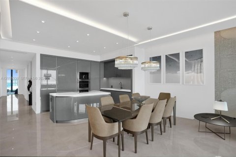 Condo in Sunny Isles Beach, Florida, 3 bedrooms  № 2067369 - photo 19