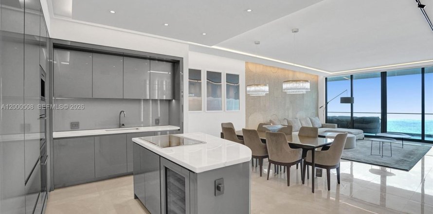 Condo in Sunny Isles Beach, Florida, 3 bedrooms  № 2067369
