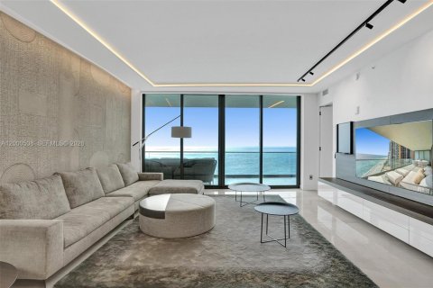 Condo in Sunny Isles Beach, Florida, 3 bedrooms  № 2067369 - photo 9