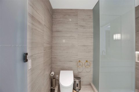 Condo in Sunny Isles Beach, Florida, 3 bedrooms  № 2067369 - photo 29