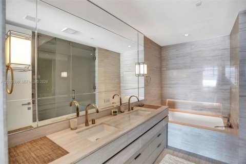 Condo in Sunny Isles Beach, Florida, 3 bedrooms  № 2067369 - photo 26