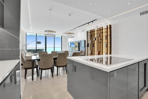 Condo in Sunny Isles Beach, Florida, 3 bedrooms  № 2067369 - photo 18