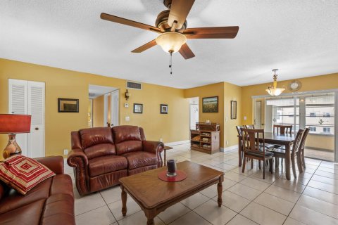 Copropriété à vendre à Lauderhill, Floride: 2 chambres, 91.04 m2 № 2146869 - photo 8