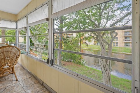 Copropriété à vendre à Lauderhill, Floride: 2 chambres, 91.04 m2 № 2146869 - photo 24