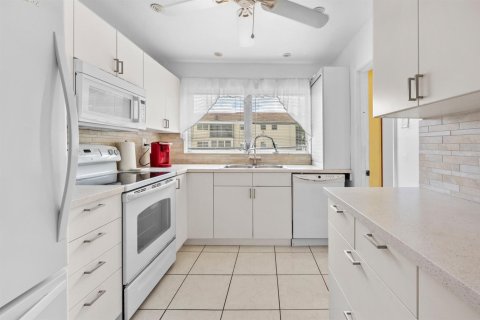 Copropriété à vendre à Lauderhill, Floride: 2 chambres, 91.04 m2 № 2146869 - photo 10