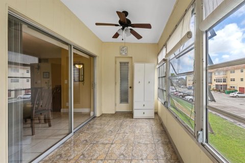 Copropriété à vendre à Lauderhill, Floride: 2 chambres, 91.04 m2 № 2146869 - photo 22