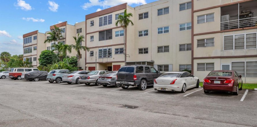 Condo à Lauderhill, Floride, 2 chambres № 2146869