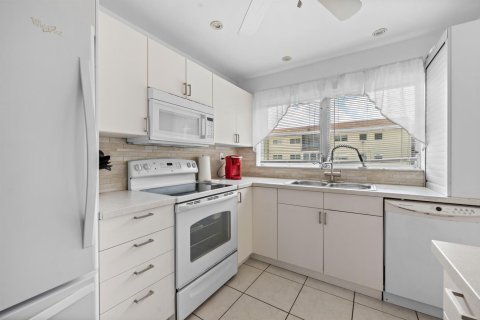 Copropriété à vendre à Lauderhill, Floride: 2 chambres, 91.04 m2 № 2146869 - photo 11